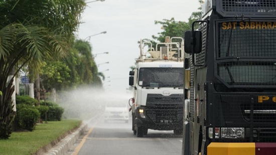 Bekerjasama Dengan Polres Pelalawan, RAPP-APR Semprotkan Disinfektan di Kota Pangkalan Kerinci